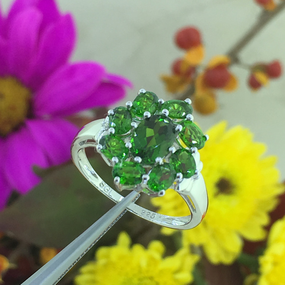 Silvershake 3.32 Carat Oval Green Amethyst Sterling Silver Ring - 3 Stone Setting, Size 7